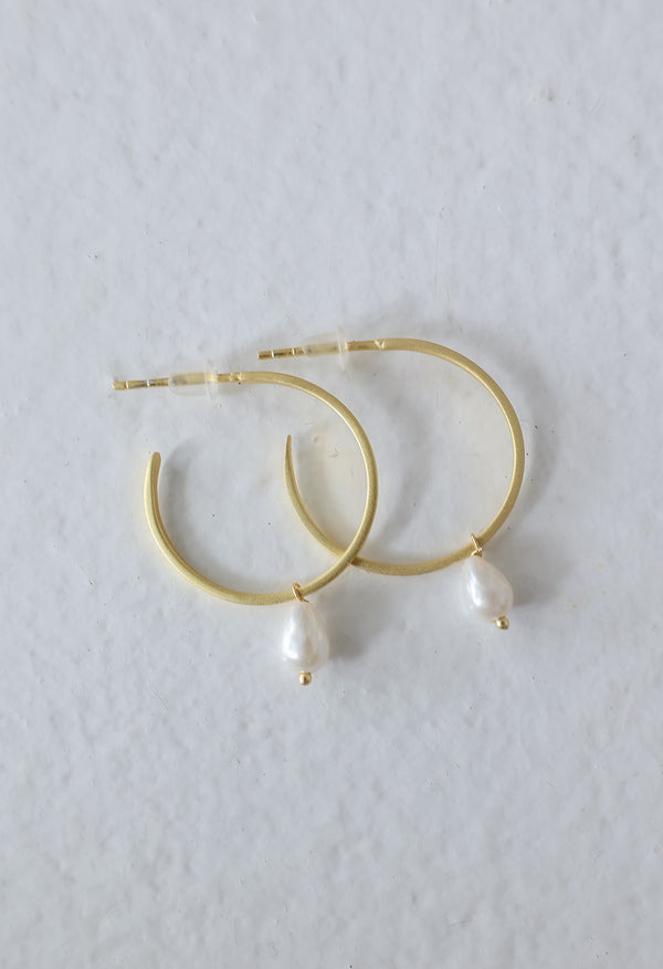 SHELL PEARL EARRING