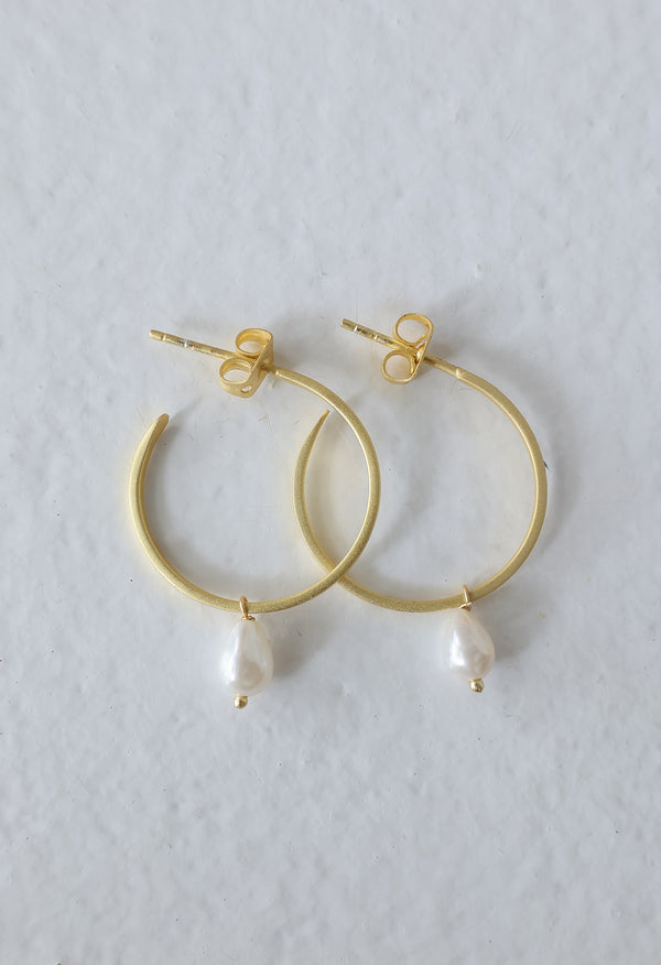 SHELL PEARL EARRING