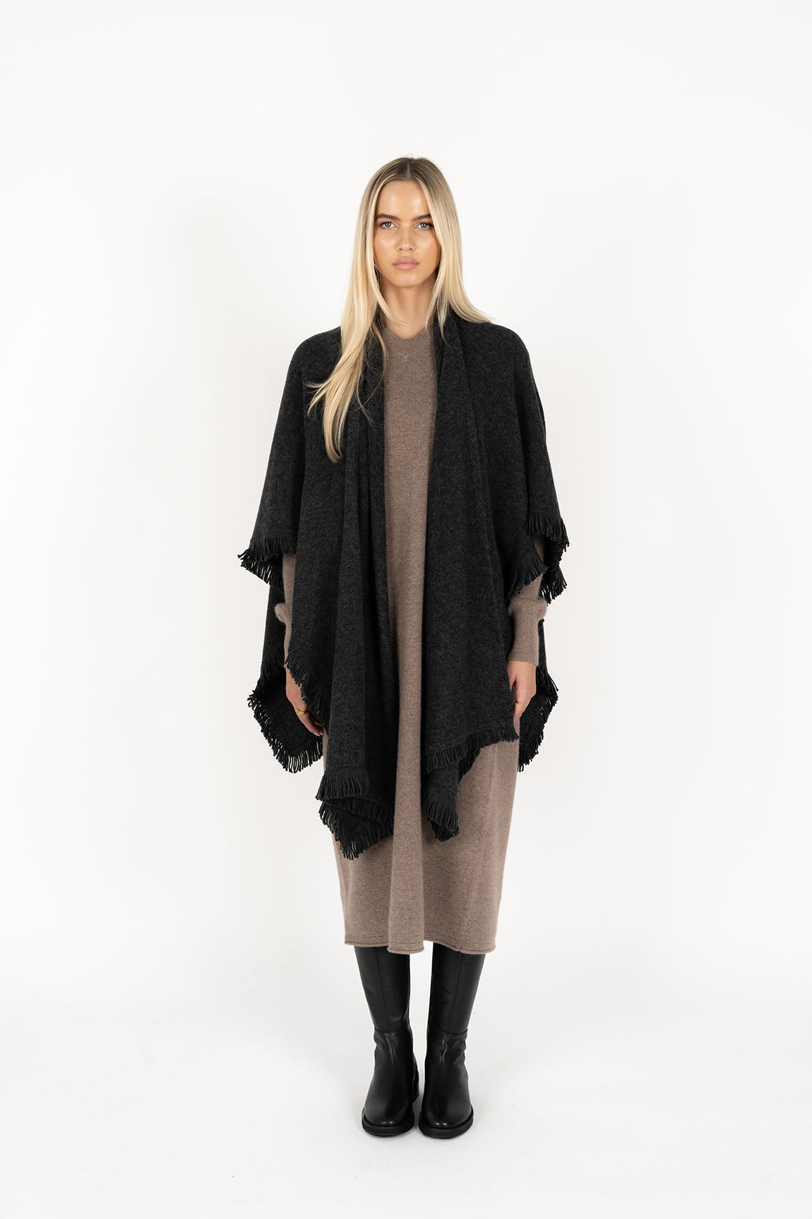 FRINGE WRAP