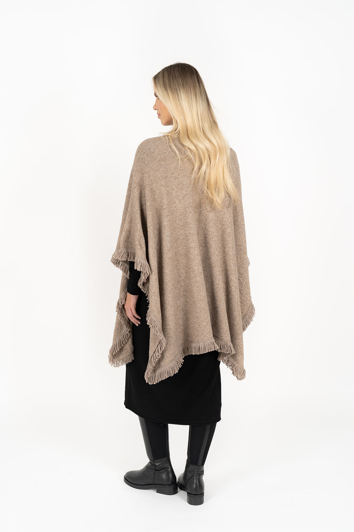 FRINGE WRAP