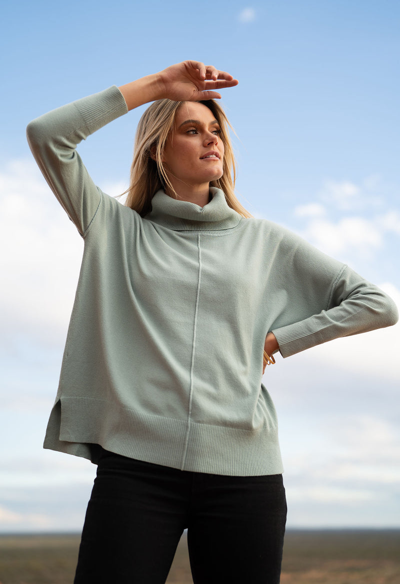 ALYSSA ROLL NECK