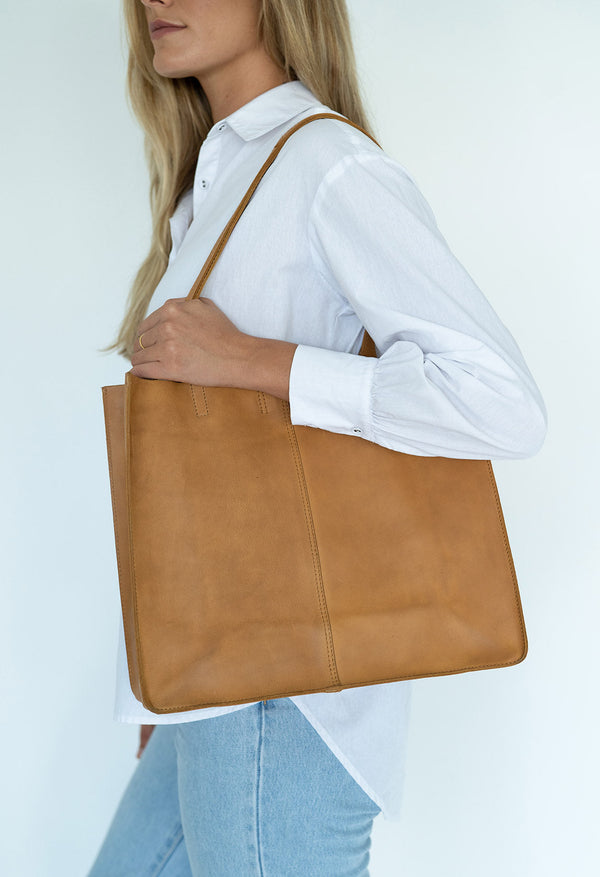 JUJU & CO BABY UNLINED TOTE - TAN